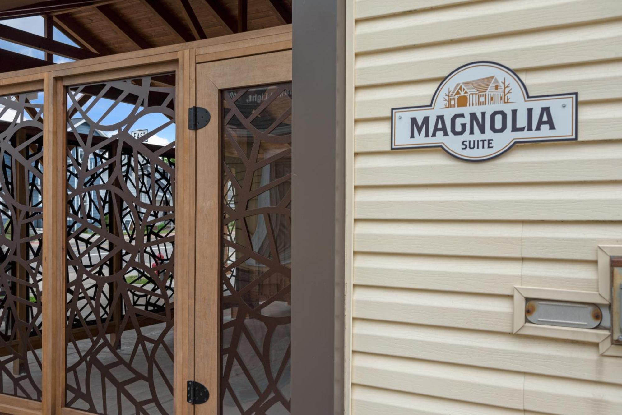 Magnolia Suite - Main Street Lodge In Berlin Exterior foto
